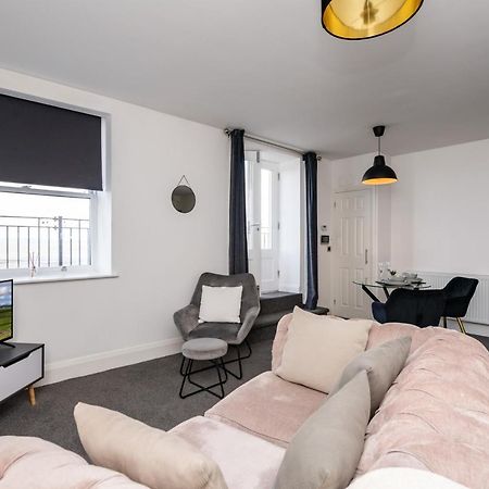 The Croston Balcony Apartment- Morecambe Central Promenade, Beach Front And Sea Views Экстерьер фото