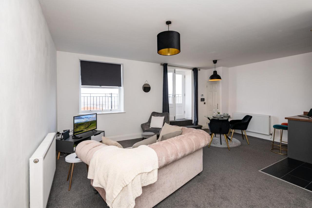 The Croston Balcony Apartment- Morecambe Central Promenade, Beach Front And Sea Views Экстерьер фото