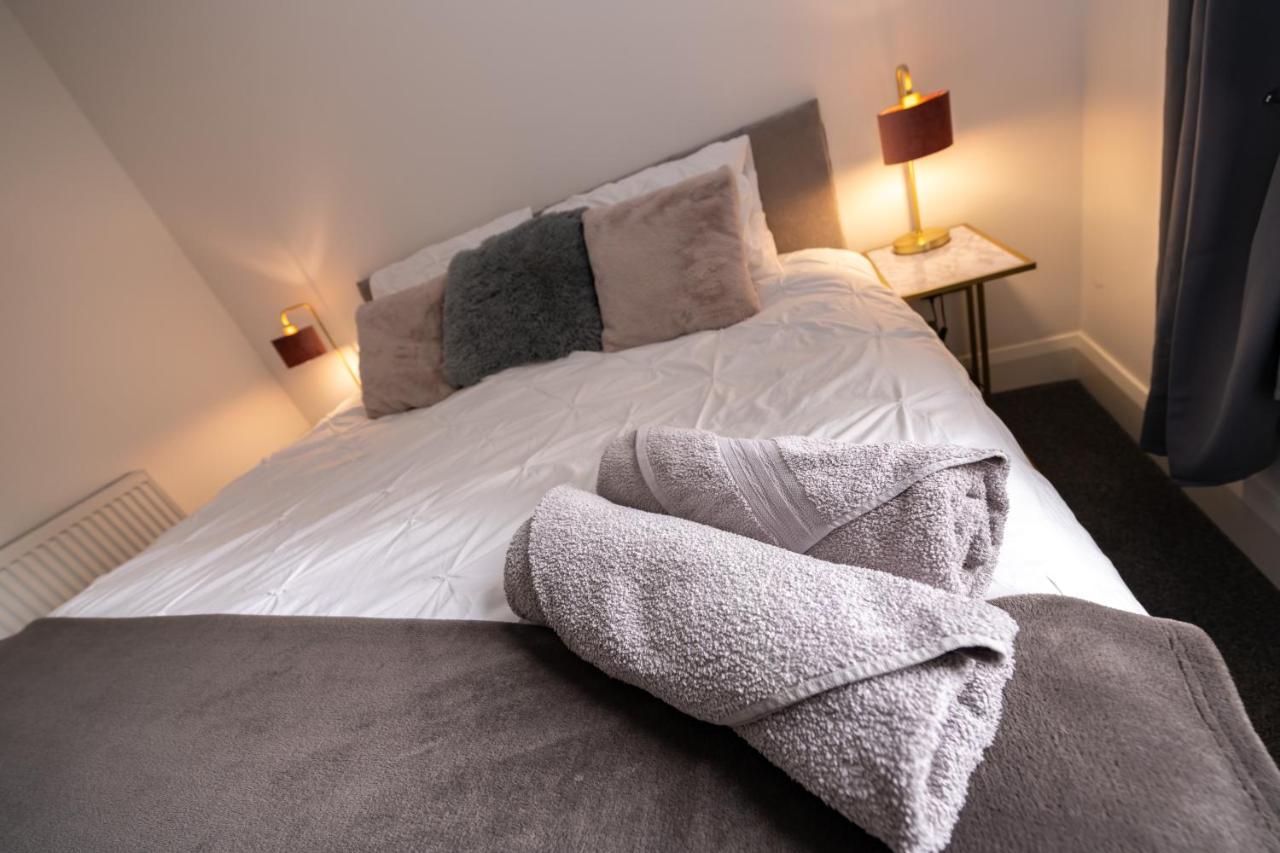 The Croston Balcony Apartment- Morecambe Central Promenade, Beach Front And Sea Views Экстерьер фото